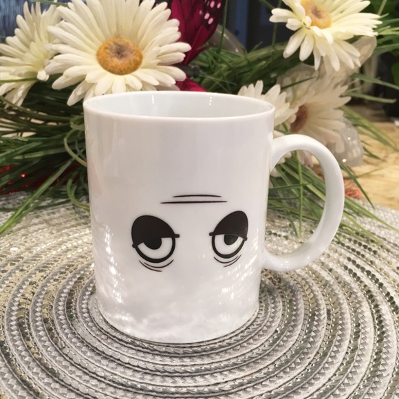 3 Wake-up Cups Temperature Color Change Mugs - Picture 5 of 5